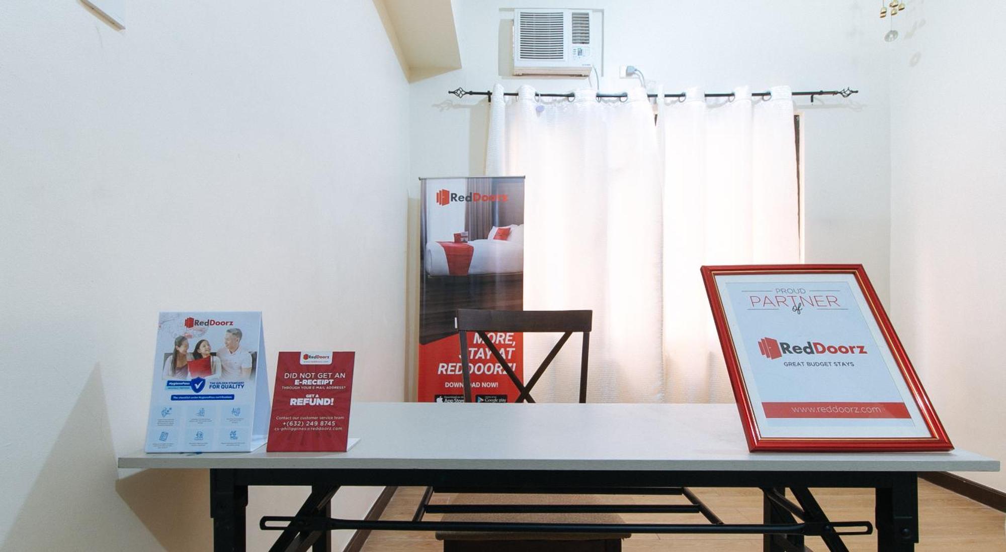 Reddoorz At Sta Cruz Naga City Extérieur photo