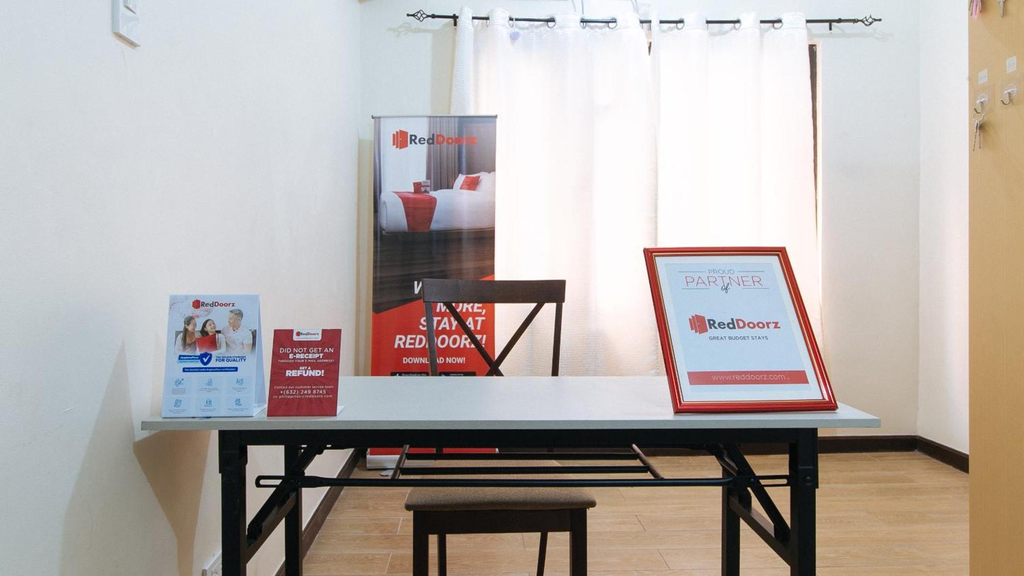 Reddoorz At Sta Cruz Naga City Extérieur photo